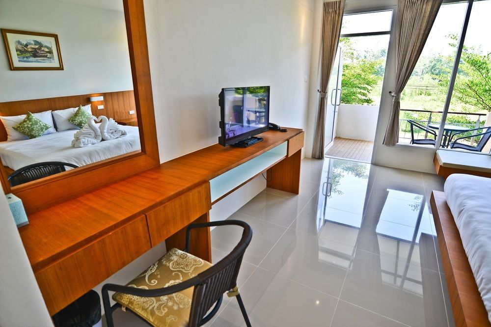 เดอะ ทัช กรีน โฮเทล แอนด์ ฟิตเนส ในยาง  Hotel Nai Yang ภายนอก รูปภาพ